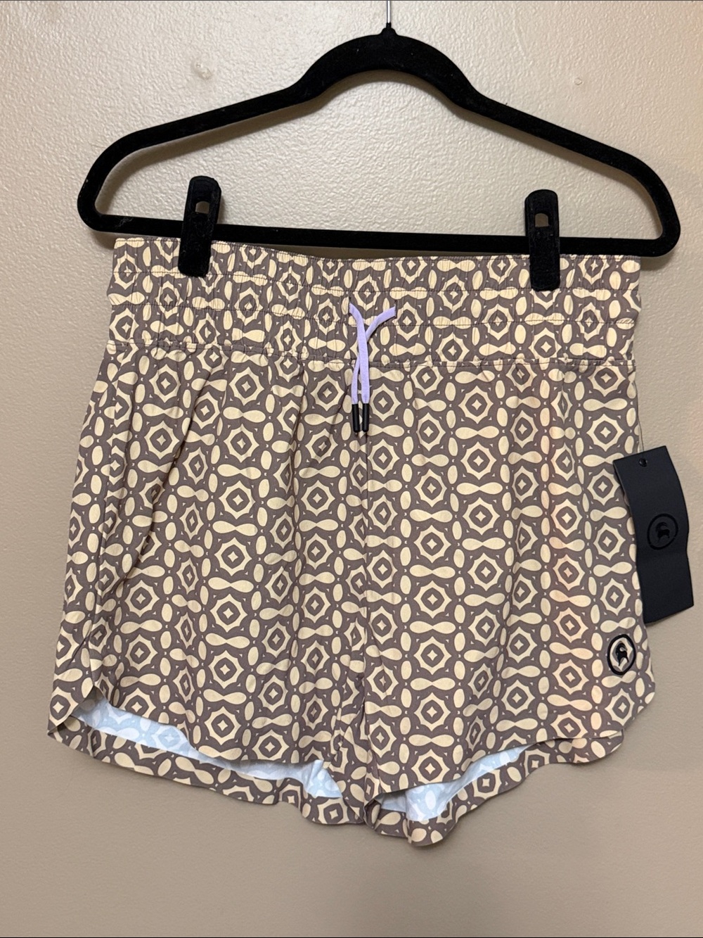 NWT Backcountry Geo-Print Women's Shorts - Beige with Lavender Accents